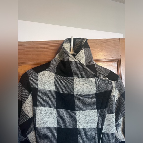 Steve Madden wrap style dress coat - Picture 2 of 3